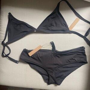 SKIMS Triangle Top + Hipster Bottom Bikini Set Onyx Medium